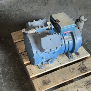 Compresor de Refrigeración Reciprocante Frascold S7-33Y de Segunda Mano, 33HP, 180kg - Product Image 2