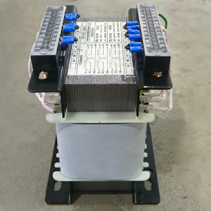 Transformador de Potencia para Exteriores de 5-50kVA, Trifásico, Elevador/Reductor de Voltaje de 230V/415V a 220V, Rendimiento Estable - Product Image 2