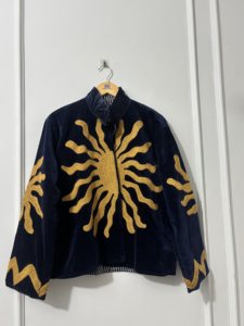 Blouson bomber en tricot pour femme, base foncée, broderies décoratives, motifs floraux, design artisanal, manches longues, respirant, vêtement d'hiver - Product Image 2