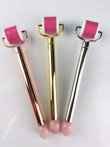 Rodillo <span class=keywords><strong>de</strong></span> jade con logotipo personalizado, masajeador <span class=keywords><strong>de</strong></span> <span class=keywords><strong>doble</strong></span> cabeza DIY, herramienta Gua Sha con piedras naturales, rodillo <span class=keywords><strong>de</strong></span> microagujas - Product Image 4