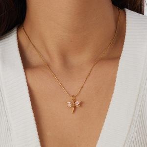 Dragonfly Pendant Necklace Gold Plated Pink Zircon Insect Design Clavicle Chain For Women Daily Wear Gift Jewelry - Product Image 2