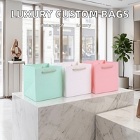 Sacs de shopping en carton recyclable faits à la main, écologiques et luxueux, avec logo personnalisé et poignées en ruban, pour emballages de cadeaux de bougies
