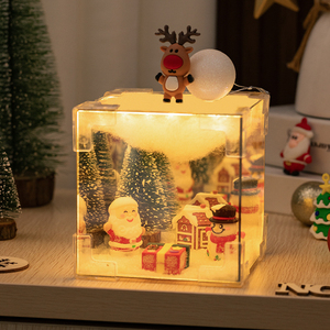 Nueva Lámpara de Espejo con Luces Navideñas, Decoración de Mesa para el Hogar, Cubo Mágico Navideño, Luz Nocturna Transparente, Decoración con Luz de Santa Claus y Nieve - Product Image 1