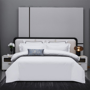 Juego de funda nórdica de poliéster para Hotel, tamaño Queen King, 48*74cm, funda de almohada, juego de <span class=keywords><strong>cama</strong></span> de poliéster barato para Homestay SPA - Product Image 1