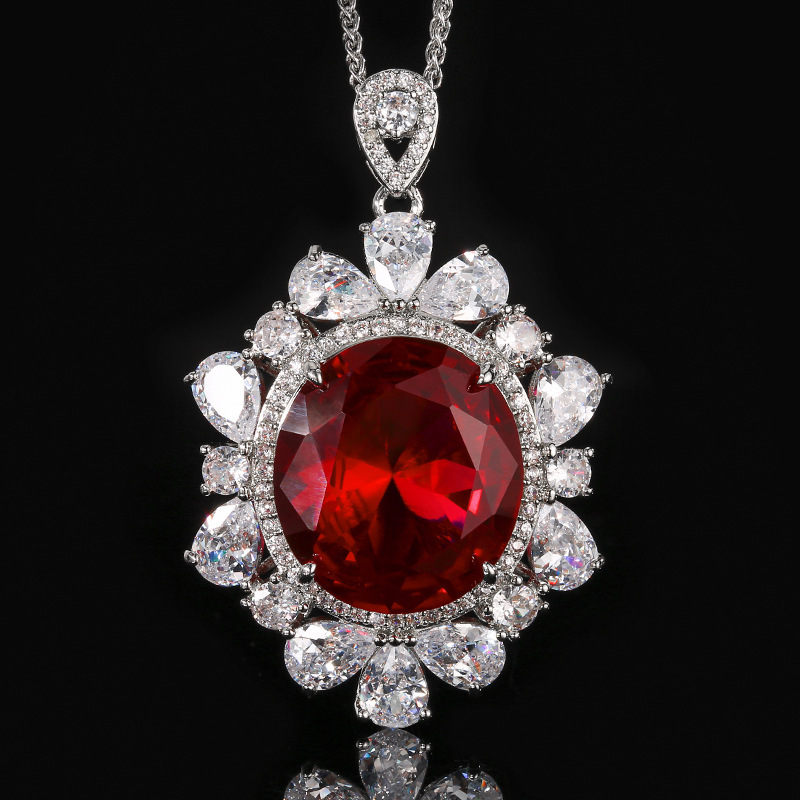 Pendentif corindon rouge avec chaîne Chopin