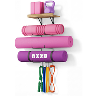 Support mural pour tapis de yoga, rangement pour tapis de yoga, accessoires de gym à domicile avec étagères flottantes en bois et 4 crochets pour accrocher