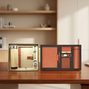Coffret Cadeau Personnalisé : Carnet en Cuir PU, Stylo et Bouteille d'Eau - Product Image 5