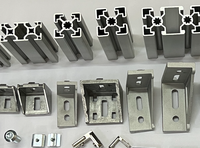 Fabricant chinois vend directement des rails en zinc-aluminium-magnésium certifiés TUV pour système de montage de panneaux photovoltaïques sur toiture