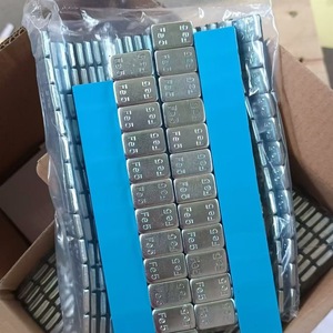 Poids de roue en acier adhésifs 5g 10g en gros pour l'équilibrage des jantes de voiture - Product Image 5