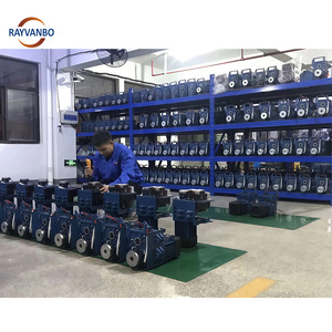 Nuovo <span class=keywords><strong>Paranco</strong></span> Elettrico a Catena da 1 Tonnellata con Gancio, Montaggio Europeo, Riduttore Rinforzato e Controllo a Sospensione per Lavori di Manutenzione (Metallo) - Product Image 2