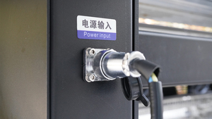 Máy vẽ UV CuộN để cuộn máy in phẳng UV 3.2m Máy vẽ xp600 máy in UV định dạng lớn - Product Image 6