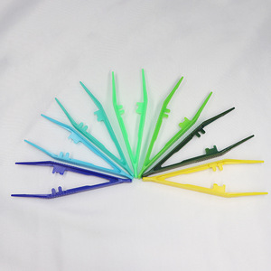 Pince à épiler en plastique Rooster, grande taille, qualité médicale, jetable, pour soins - Product Image 1