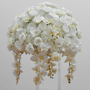 Bola de Flores Artificiales de Hortensia Blanca de Lujo, Alta Calidad y Durabilidad para Decoración de Bodas - Product Image 3
