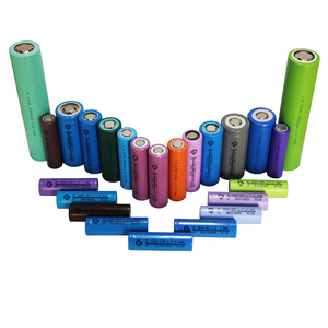 Bán buôn 26650/26700 lithium pin có thể sạc lại một lớp LFP 26650 5000mAh Lithium Phosphate pin hình trụ Li ion di động - Product Image 4