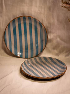 Plato Lateral Moderno de Cerámica Artesanal de Gres de Alta Cocción, Duradero, Apto para Horno y Microondas, con Diseño de Rayas Azules Turquesa - Product Image 2