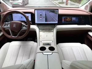 Auto Usado BYD Xia Minivan Híbrido 1.5T E-CVT 180km, Volante a la Izquierda, 7 Asientos, Bajo Kilometraje, Disponible para la Venta - Product Image 2