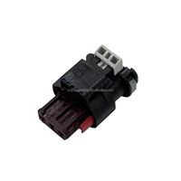 1-969490-1 Avantages de la fourniture de connecteurs TE/AMP importés 1-969490-4 1355081-1 1355081-2 1355081-4