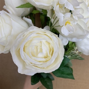 Ramo de <span class=keywords><strong>flores</strong></span> artificiales blancas, 13 cabezas, estilo europeo, rosas de marfil, césped verde, novedad de L-168 - Product Image 5