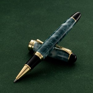 Pena Rollerball Logam Mewah Pola Akrilik dengan Logo Kustom Pena Gel Bisnis Grosir Pena Tanda Tangan untuk Set Hadiah Perusahaan - Product Image 6
