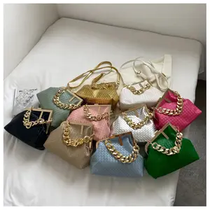 도매 품질 저렴한 체인 사용자 정의 로고 중국 최신 럭셔리 숙녀 디자이너 컬러 핸드백 유행 가방