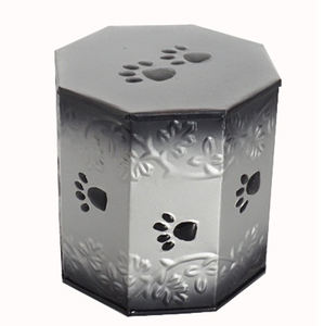 โกศใส่ศพของสัตว์เลี้ยงทำจากเหล็กสีทองเป็นมิตรต่อสิ่งแวดล้อมพร้อมตราอุ้งเท้าแกะสลักสำหรับแมวโลโก้ปรับขนาดได้ตามต้องการ - Product Image 2