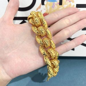 Bracelets à breloques en laiton plaqué or 24 carats de Jxx Fashion, chaîne épaisse, vente en gros, élégants et tendance pour femme, idéal pour les fêtes et les cadeaux - Product Image 2