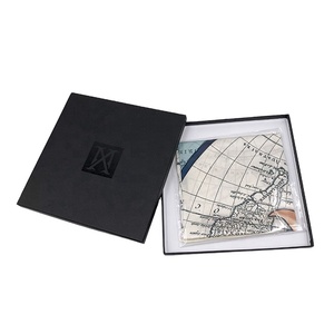 Bufandas de Seda Grandes con Estampado Floral Cuadrado Personalizadas, Fabricadas en China - Product Image 4