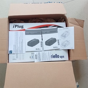 Fuente de alimentación UPS Riello iPlug IPG 600 monofásica interactiva a la red para uso industrial, color negro - Product Image 3