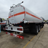 Camion-citerne Sinotruk Sitrak 6x6 20-25CBM |   Nouveau |   Réservoir en acier inoxydable/alliage d'aluminium |   Diesel/Essence/Pétrole brut/Produits chimiques