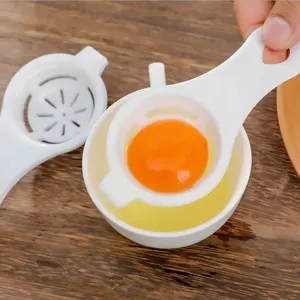 Amostra grátis Kitchen Gadget Kitchen Plastic Egg Separator Egg White Yolk Filter Egg Divider