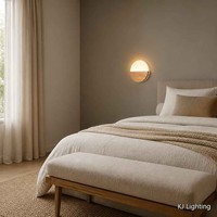 Lampu Dinding Setengah Bulan Kontemporer dengan Desain Bulat Dua Warna untuk Kamar Tidur, Ruang Makan, dan Lorong