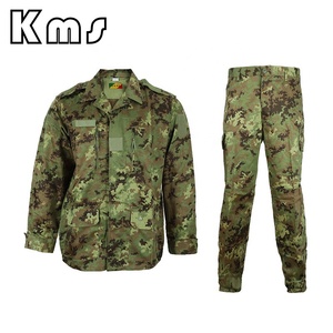 Encuentre el mejor fabricante de venta ropa militar usada y venta ropa  militar usada para el mercado de hablantes de spanish en alibaba.com