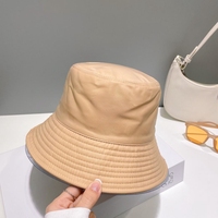 Chapeaux pour hommes de luxe de haute qualité designer 100% Nylon imperméable seau chapeau bob chapeaux avec étiquette de logo personnalisée