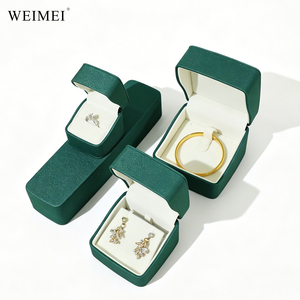 WEIMEI - Caja de Embalaje de Joyería con Logotipo Personalizado al por Mayor, de Cuero PU Verde Esmeralda de Lujo, con Esquinas Redondeadas, para Collares y Anillos - Product Image 3
