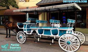 Calèche noire à chevaux - Design moderne, taille personnalisable, construction en métal et bois, pour événements - Product Image 4