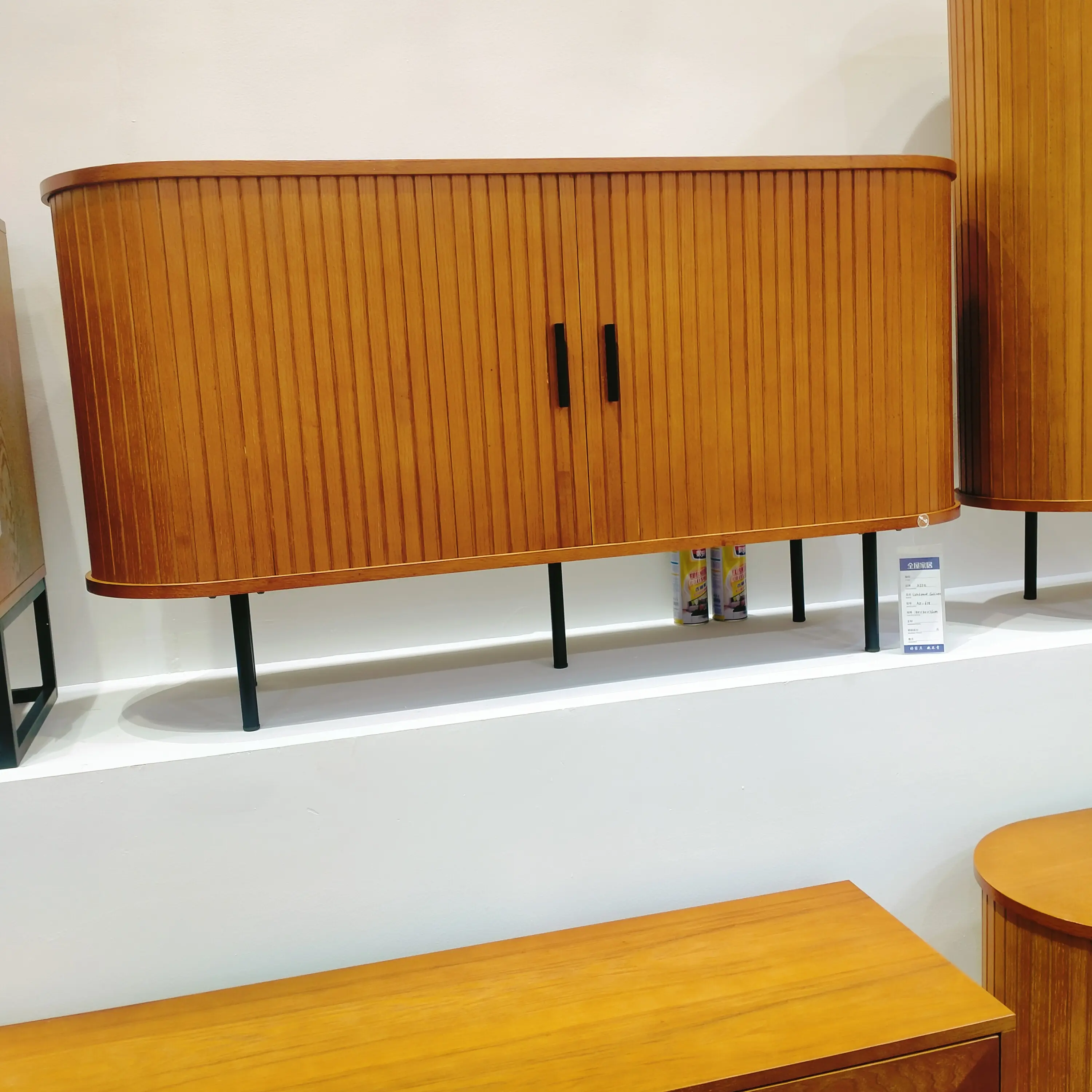 Mesas de consola de gabinete de buffet para el hogar de almacenamiento grande de estilo francés, Aparador de madera MDF tallado a mano