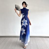 Nouvelle robe cheongsam à imprimé floral de style chinois pour femmes, sans manches, col montant, coupe ajustée, élégante, longue robe maxi