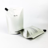 Sacs d'emballage en plastique pour liquides, jus, shampooing, boissons, avec bec verseur, sachet doypack avec bouchon noir