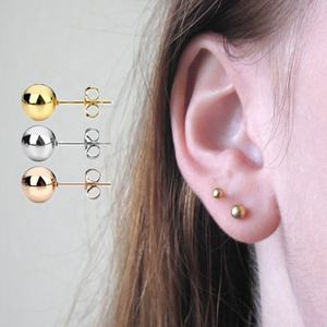 सरल डिजाइन वैक्यूम चढ़ाना स्टेनलेस स्टील मनका कान की बाली महिलाओं भेदी गहने टाइटेनियम दौर मटर गेंद कान स्टड - Product Image 3