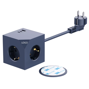 2025 nuevo enchufe de cubo <span class=keywords><strong>Euronext</strong></span> de carga rápida PD20W con función magnética salida de 3 CA convertidor creativo ruso 16A corriente nominal - Product Image 1