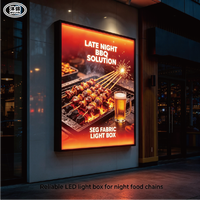 Enseigne LED murale fixe en alliage d'aluminium décoratif pour affichage commercial en Europe, idéale pour les vitrines de commerces à fort trafic
