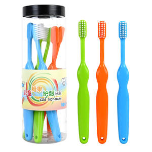 Oksmiles Brosse à dents pour enfants 14,3 cm à poils doux, respectueuse des gencives, pour les enfants de 3 ans et plus - Product Image 2