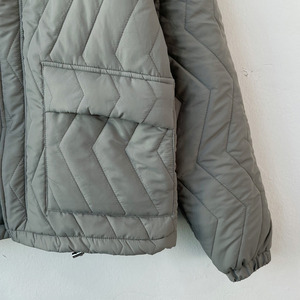 Veste matelassée en nylon recyclé pour <span class=keywords><strong>homme</strong></span>, col montant, poches, coupe oversize, légère, rembourrée, décontractée, pour l'hiver, vente en gros - Product Image 4