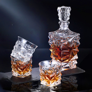 Hxglass Crystal <span class=keywords><strong>Whisky</strong></span> Decanter Set con botella de vidrio Elegante copa de vino Tallado Brandy Botella Karaffe Glas - Product Image 5