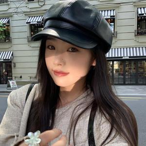 Super texturé ! Chapeau en cuir PU octogonal, béret d'hiver, style britannique, assorti à tout, chapeau pour femme qui affine le visage - Product Image 1