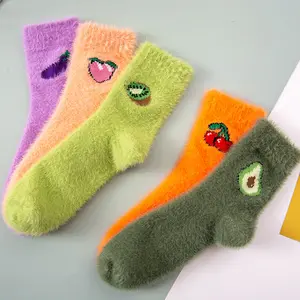 Разноцветные вязаные зимние носки из искусственной норковой шерсти с фруктами уютные мягкие носки для пола для женщин и девочек