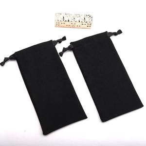 Pochette à cordon en coton bio recyclable pour emballage cadeau, avec logo personnalisé imprimé, en mousseline de coton bio, vente en gros - Product Image 4