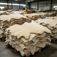 Peau de mouton bouclée 100% naturelle, matière première authentique, fourrure de mouton bouclée pour la fabrication de chaussures et de vêtements, vente en gros en usine