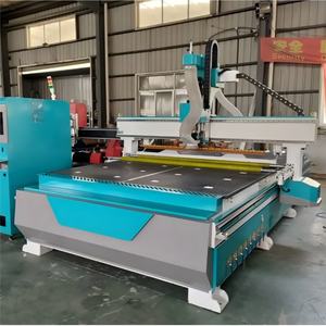 Routeur CNC 3D multifonction robuste 4*8ft 1325 2040 pour le bois, l'acrylique et l'aluminium, avec aspiration, prix compétitif - Product Image 1