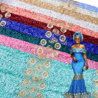 Tissu en dentelle filet 100 % polyester brodé africain prêt à expédier avec pierres/diamants, robes de mariée de luxe écologiques